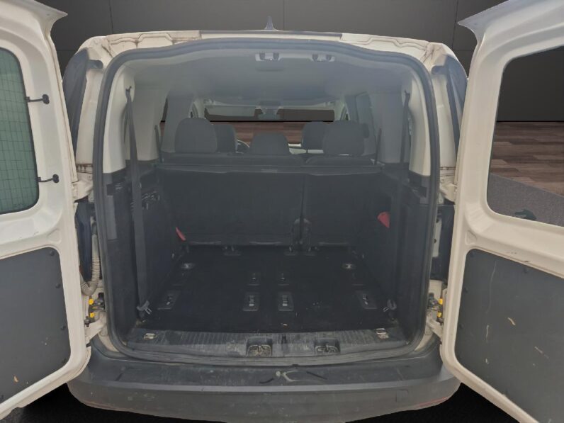 
 Volkswagen Caddy Kombi 2.0 TDI 75kW (102CV) 2022 full									